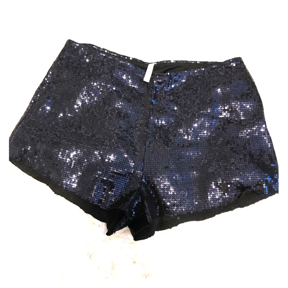 Audrey 3+1 short NAVY sequin shorts.